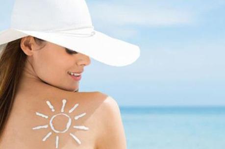 夏天晒伤皮肤了该怎样护理?夏天晒伤皮肤后的修复步骤