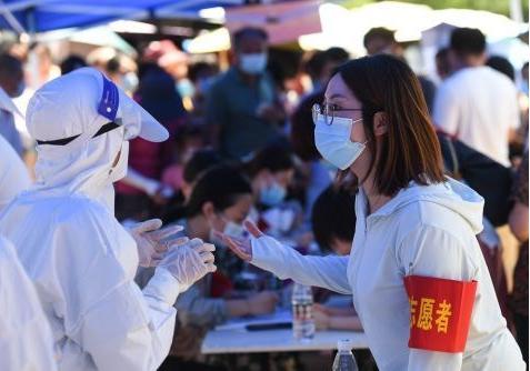 南京疫情传播链增至170人，多例感染者轨迹指向张家界一剧场